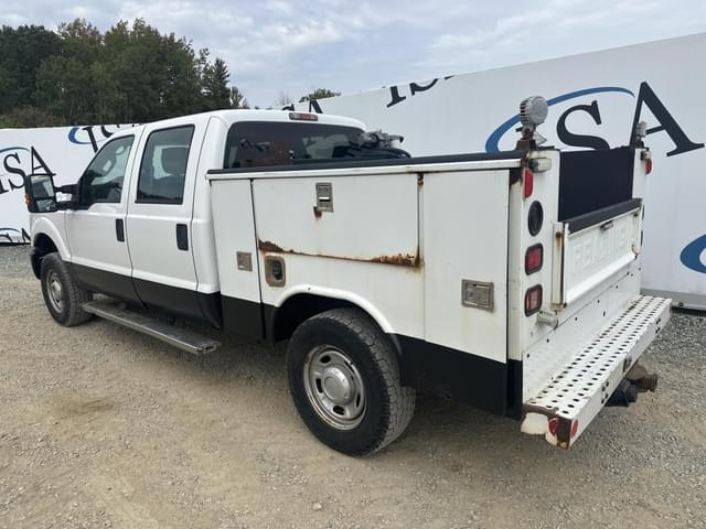 Image of Ford F-250 equipment image 2