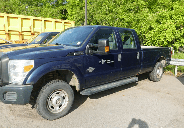 Image of Ford F-250 equipment image 1