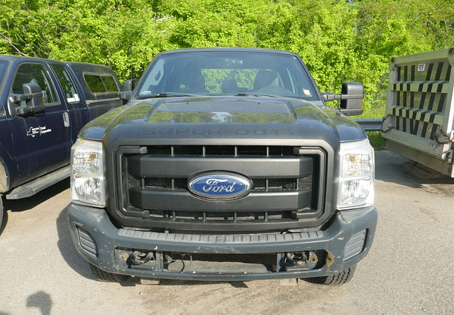 Image of Ford F-250 equipment image 4