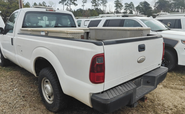 Image of Ford F-250 equipment image 4