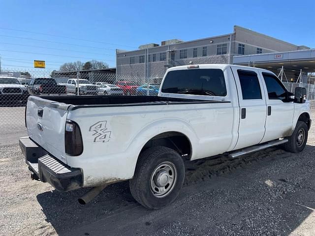 Image of Ford F-250 equipment image 2