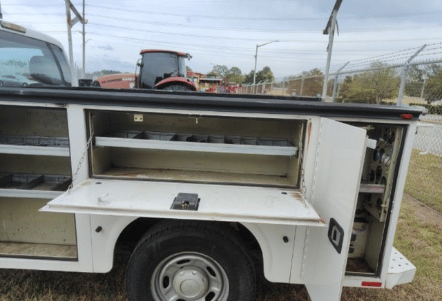 Image of Ford F-250 equipment image 3