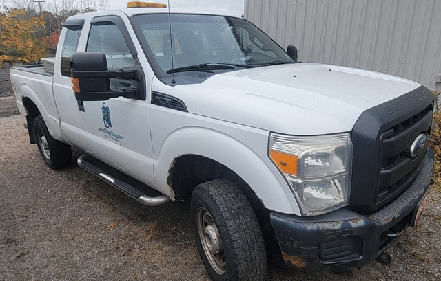 Image of Ford F-250 equipment image 3