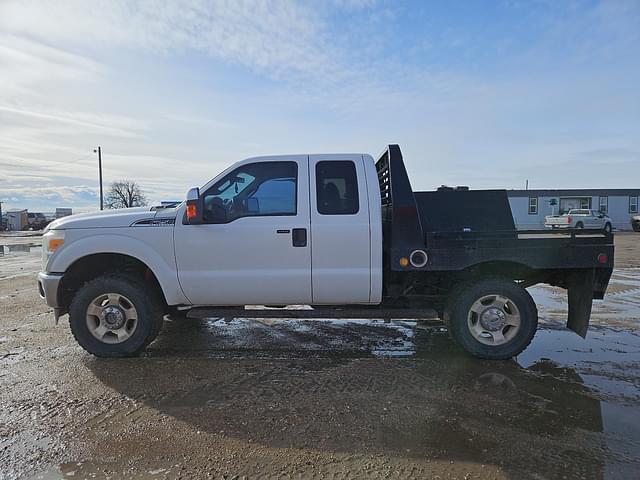 Image of Ford F-250 equipment image 3