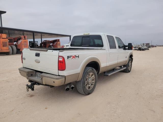 Image of Ford F-250 equipment image 4