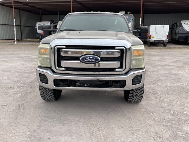 Image of Ford F-250 equipment image 1