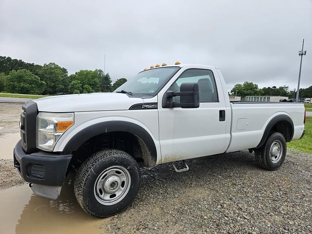 Image of Ford F-250 equipment image 3