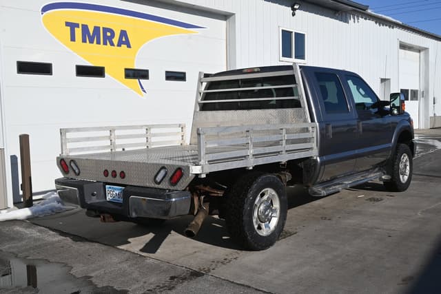 Image of Ford F-250 equipment image 2