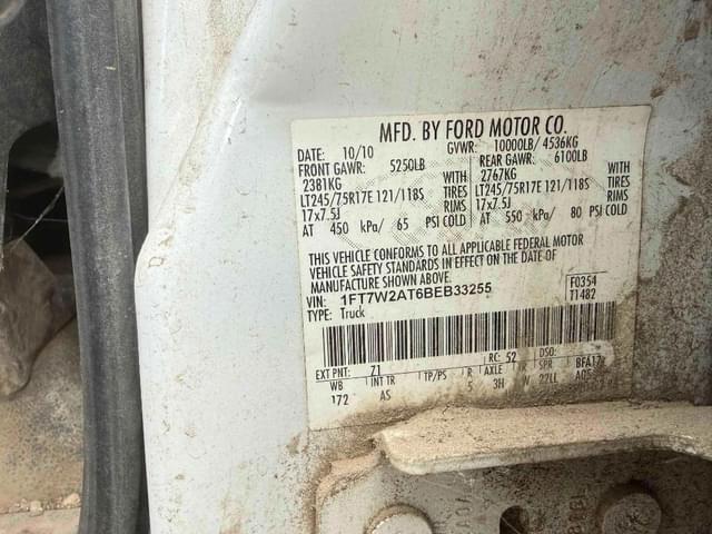 Image of Ford F-250 equipment image 4