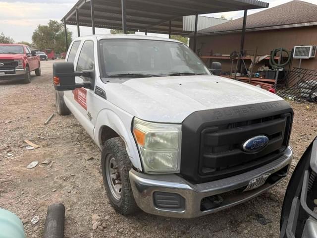 Image of Ford F-250 equipment image 3