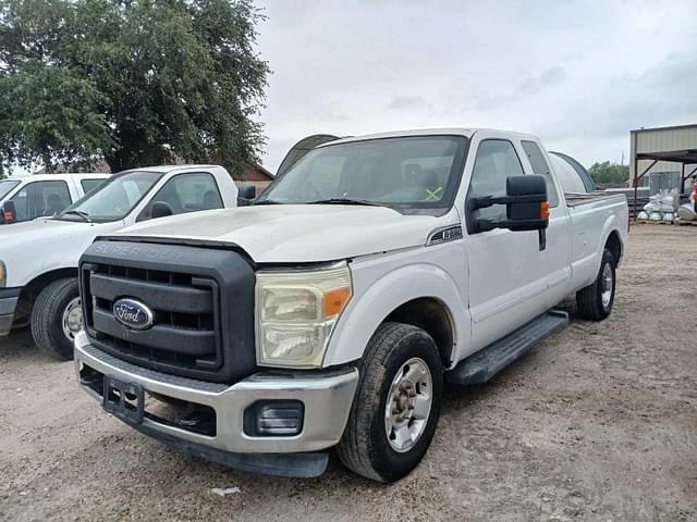 Image of Ford F-250 equipment image 1
