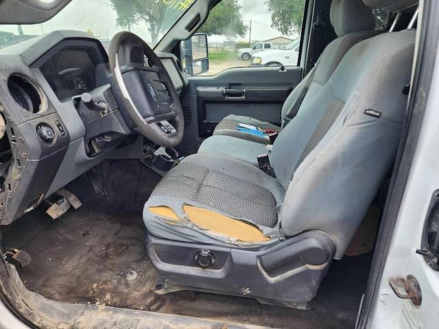 Image of Ford F-250 equipment image 4