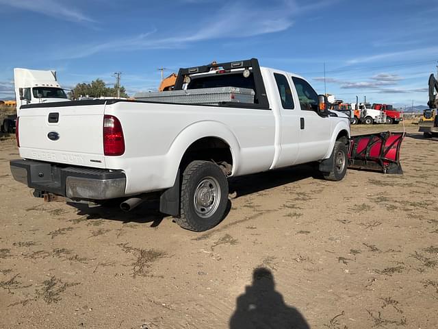 Image of Ford F-250 equipment image 4