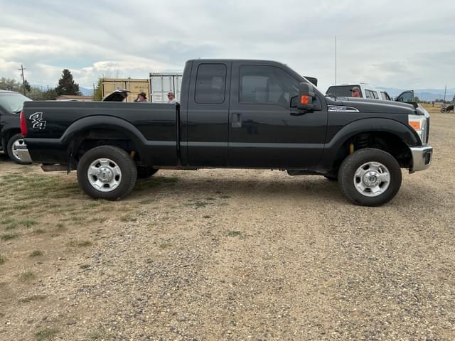 Image of Ford F-250 equipment image 3