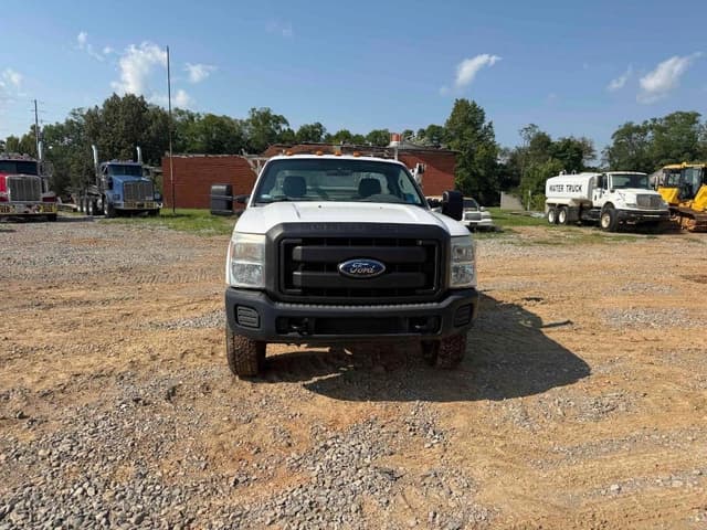 Image of Ford F-250 equipment image 3