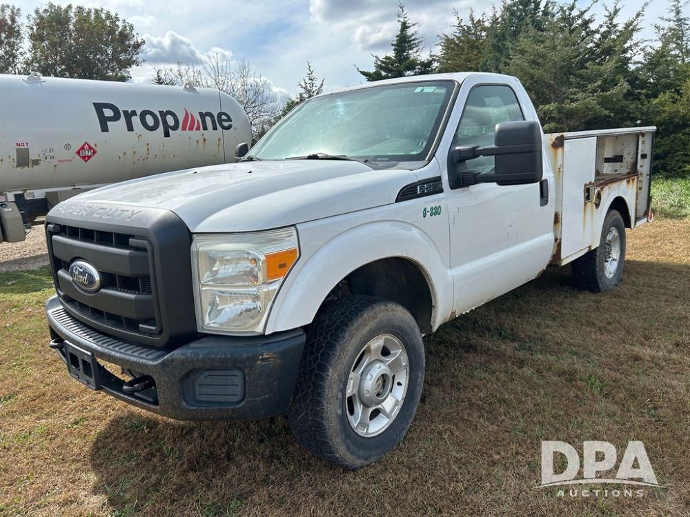 2011 Ford F-250 Equipment Image0