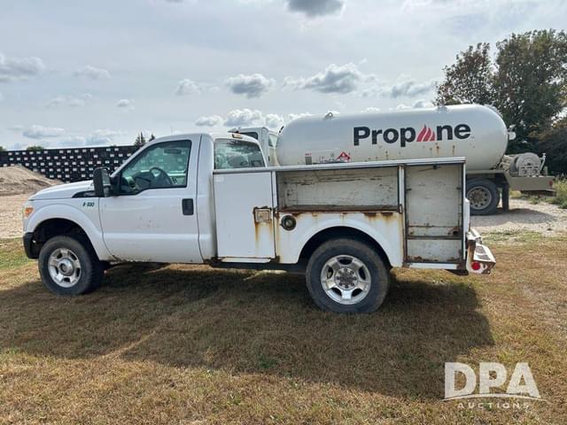 Image of Ford F-250 equipment image 3