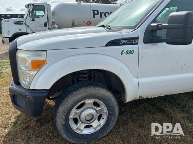 Image of Ford F-250 equipment image 1