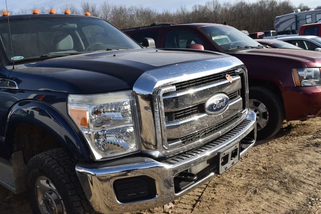 Image of Ford F-250 equipment image 3