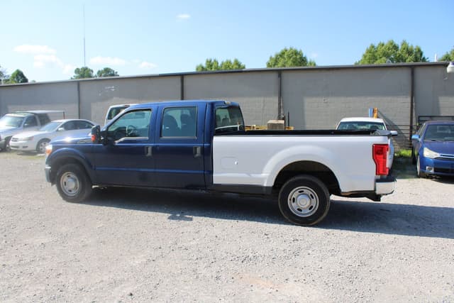 Image of Ford F-250 equipment image 3