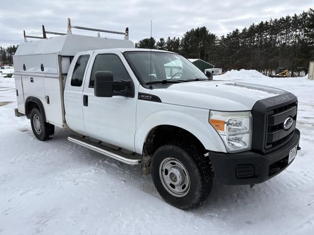 Image of Ford F-250 equipment image 2
