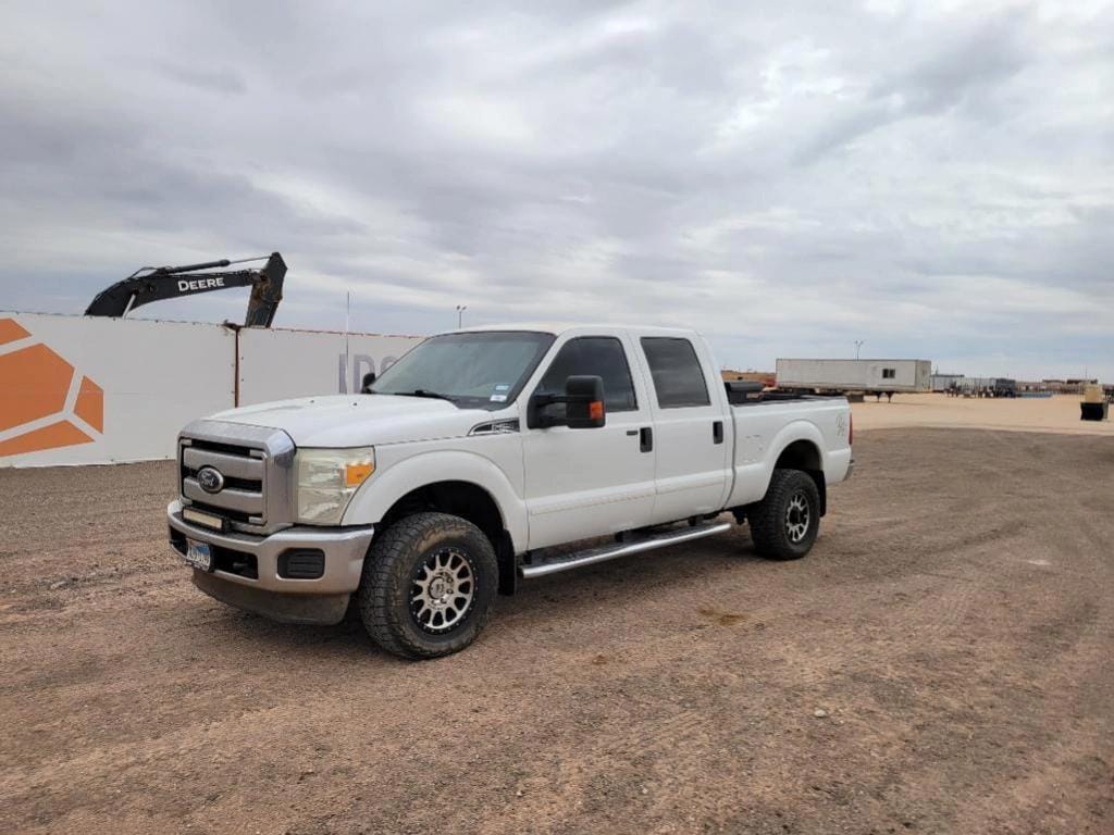 2011 Ford F-250 Equipment Image0