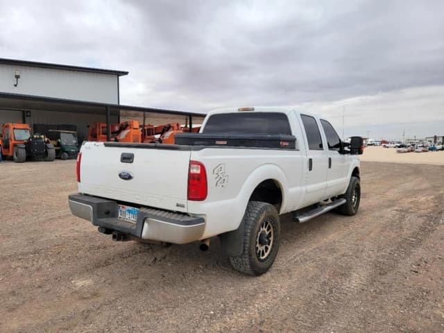 Image of Ford F-250 equipment image 4