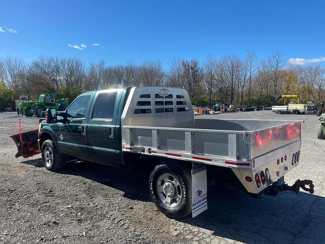 Image of Ford F-250 equipment image 2