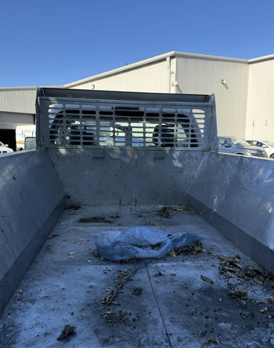 Image of Ford F-350 equipment image 4
