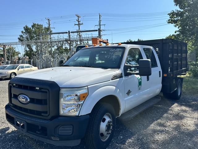 Image of Ford F-350 equipment image 2