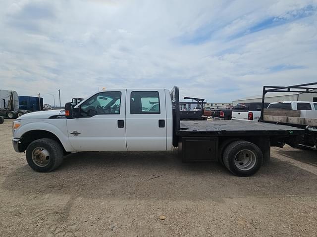 Image of Ford F-350 equipment image 3