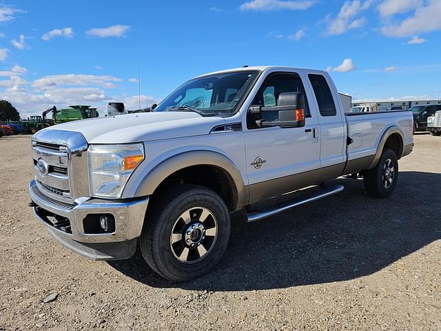 Image of Ford F-350 equipment image 2