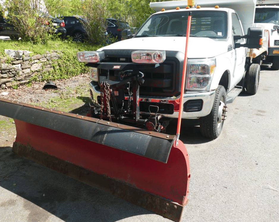 Image of Ford F-350 Primary image