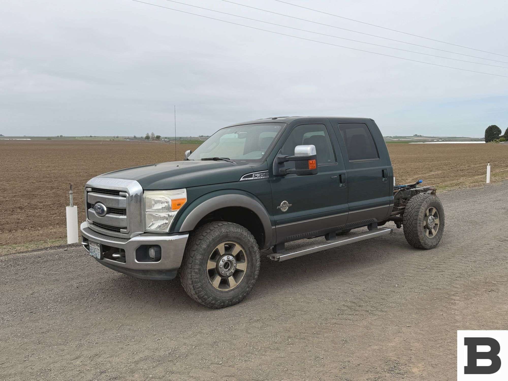 2011 Ford F-350 Equipment Image0