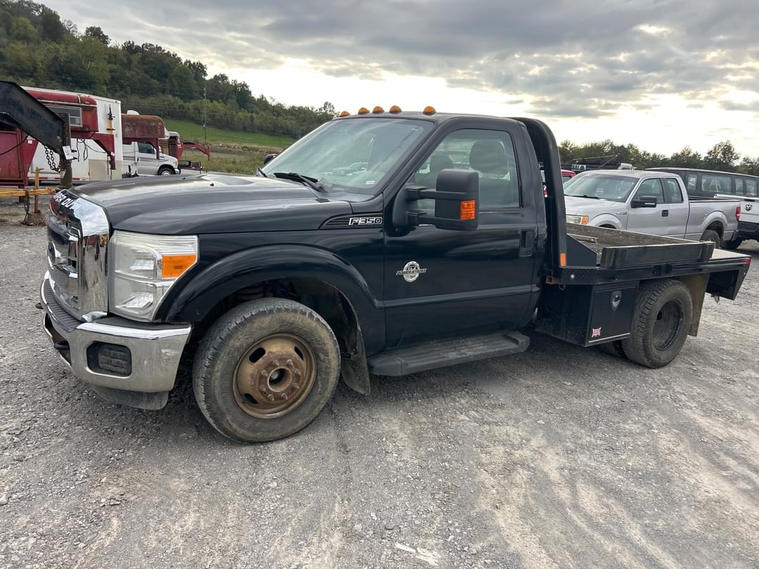 Image of Ford F-350 Primary image