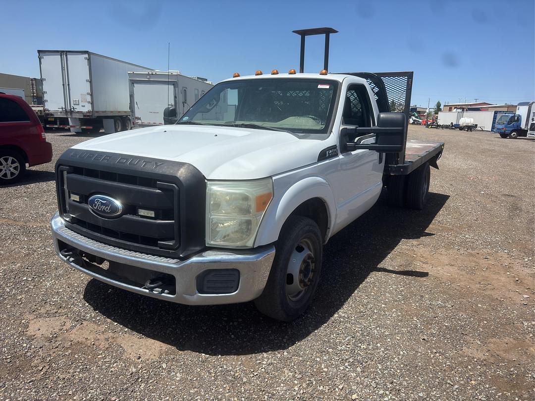 Image of Ford F-350 Primary image