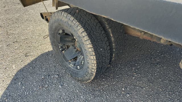 Image of Ford F-350 equipment image 4