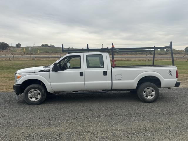 Image of Ford F-350 equipment image 1
