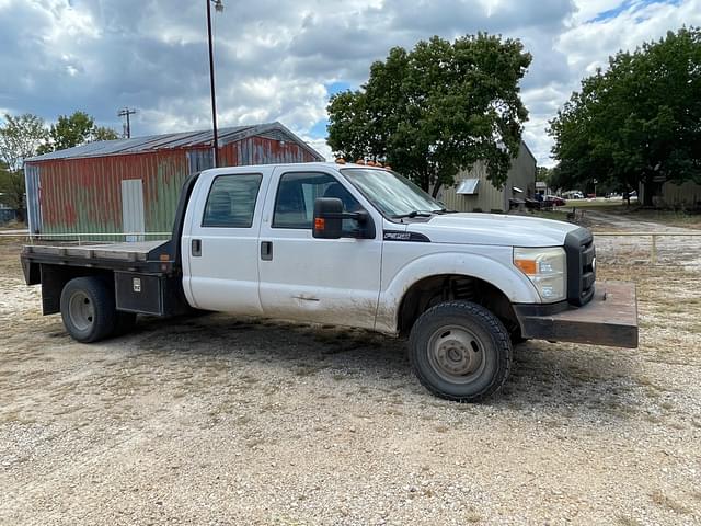 Image of Ford F-350 equipment image 4