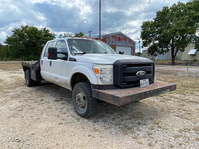 Image of Ford F-350 equipment image 3