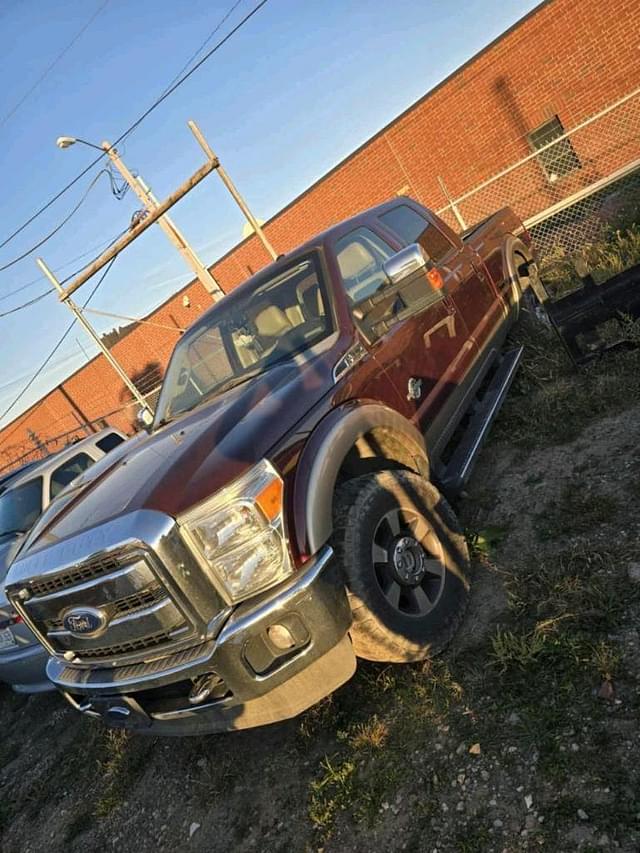 Image of Ford F-350 equipment image 1