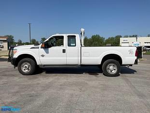 2011 Ford F-350 Equipment Image0