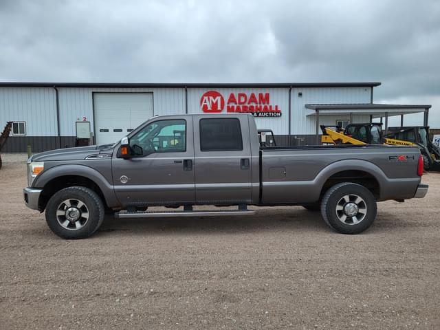 Image of Ford F-350 equipment image 4