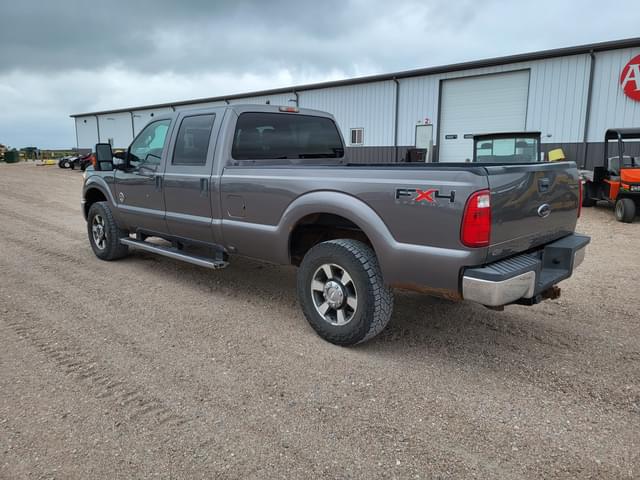 Image of Ford F-350 equipment image 3