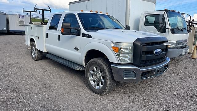 Image of Ford F-350 equipment image 2