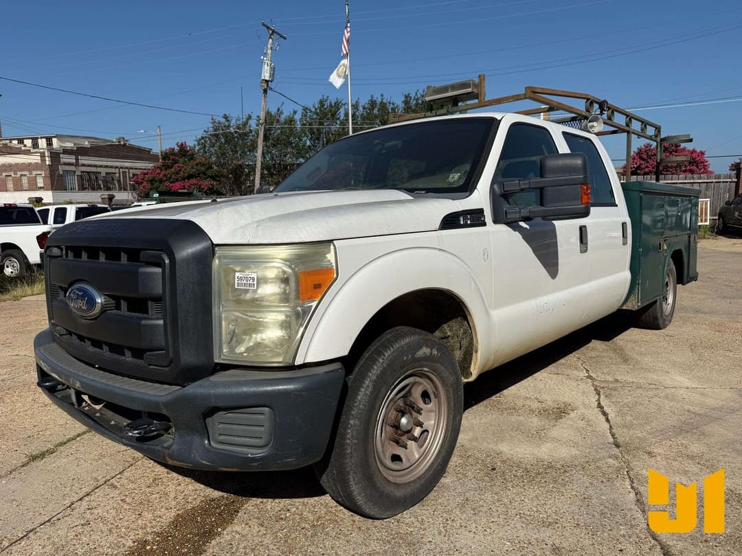 Image of Ford F-350 Primary image