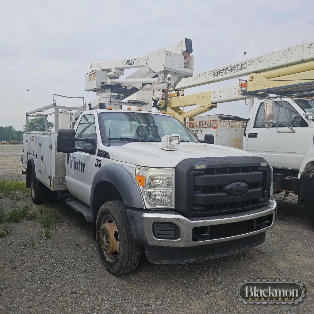 Image of Ford F-450 Primary image