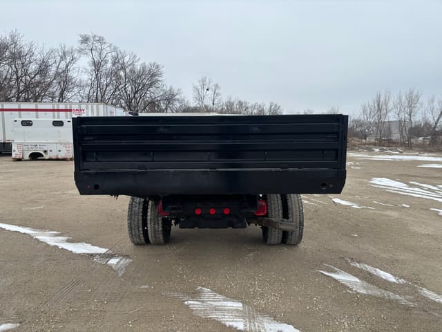 Image of Ford F-450 equipment image 2