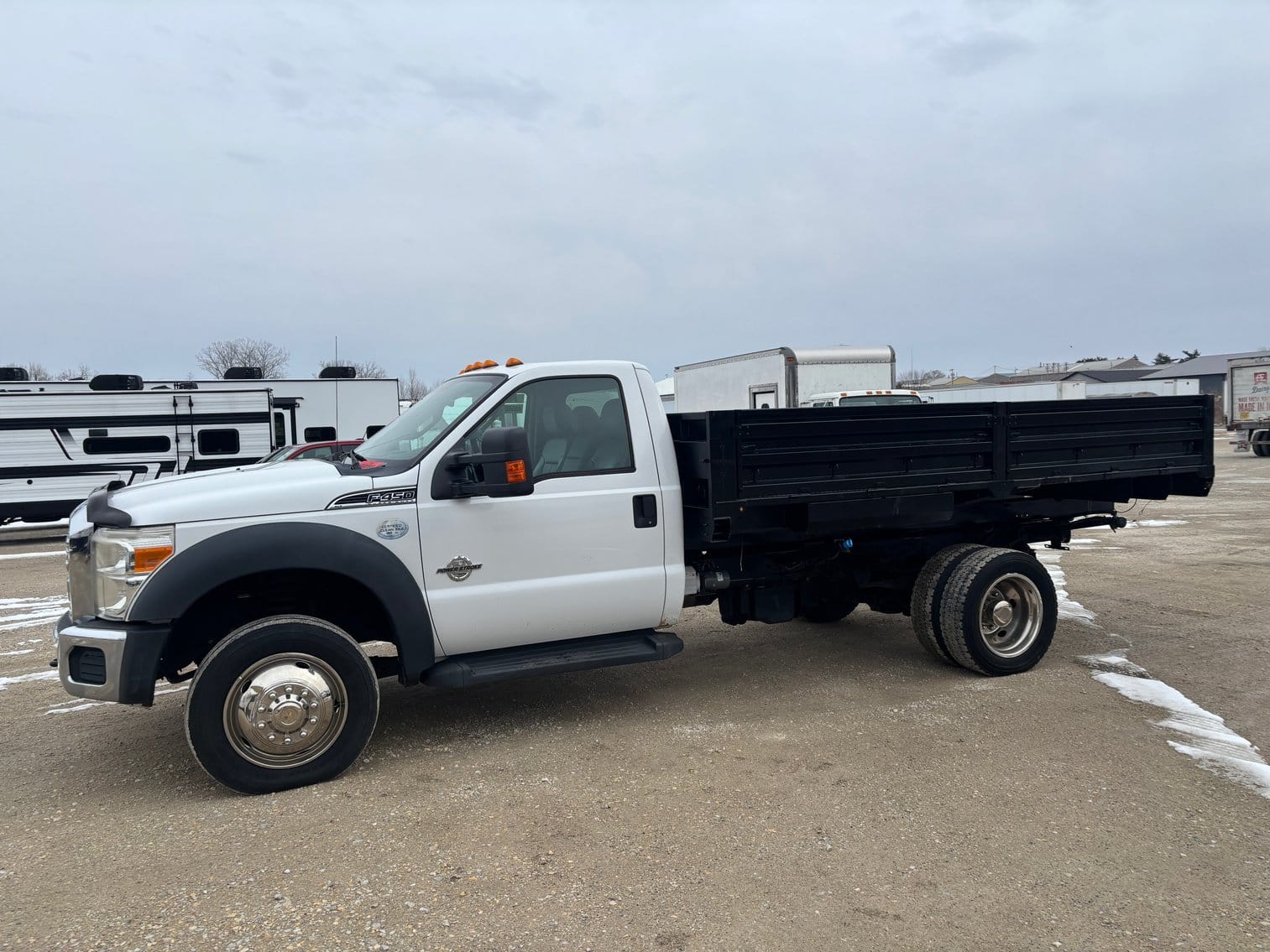 2011 Ford F-450 Equipment Image0