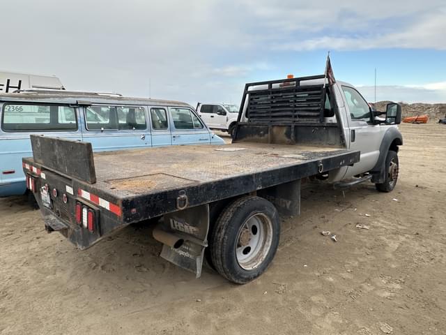 Image of Ford F-450 equipment image 3